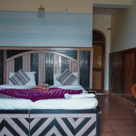 Himalaya Mount View Resort Uttarakhand Каусани Экстерьер фото