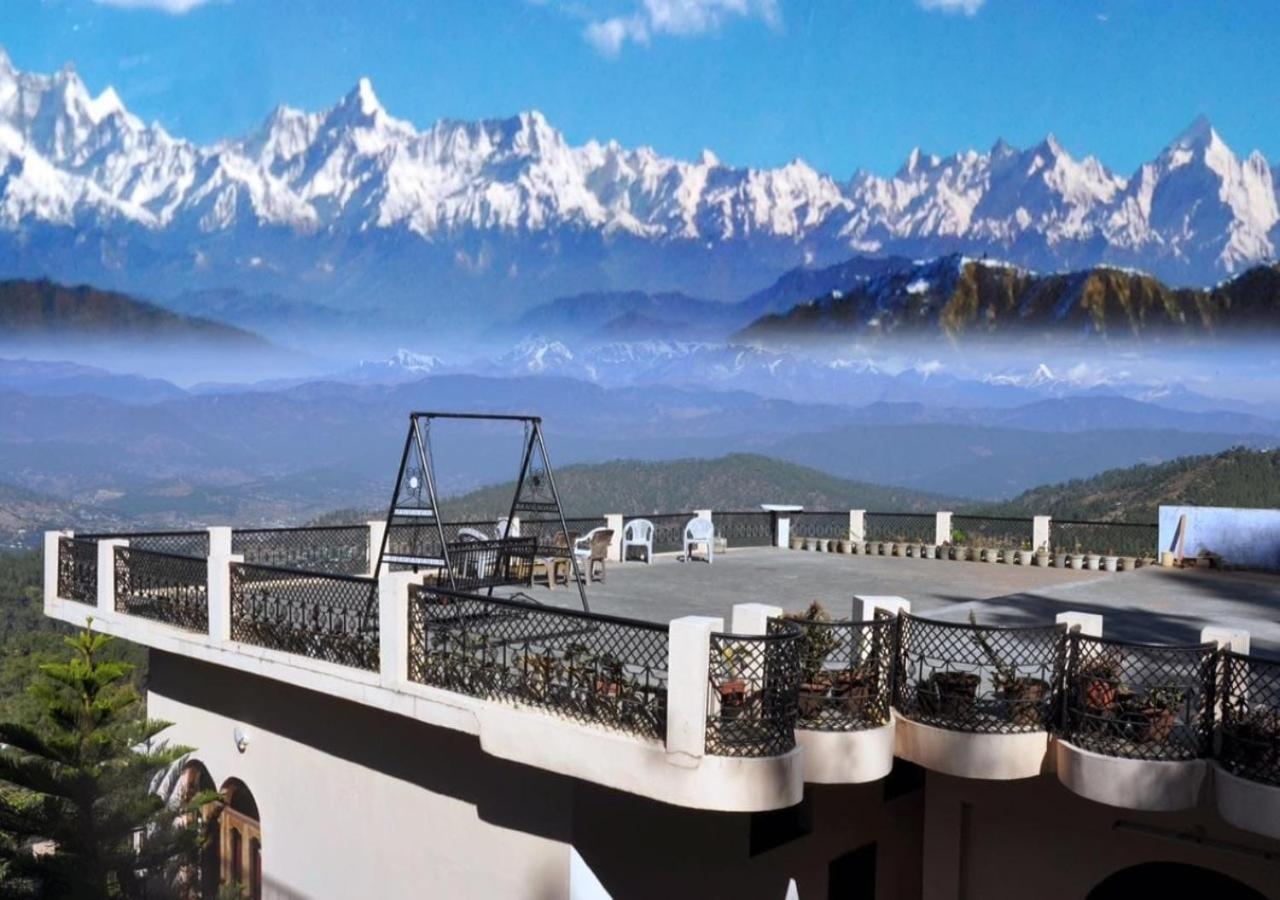 Himalaya Mount View Resort Uttarakhand Каусани Экстерьер фото