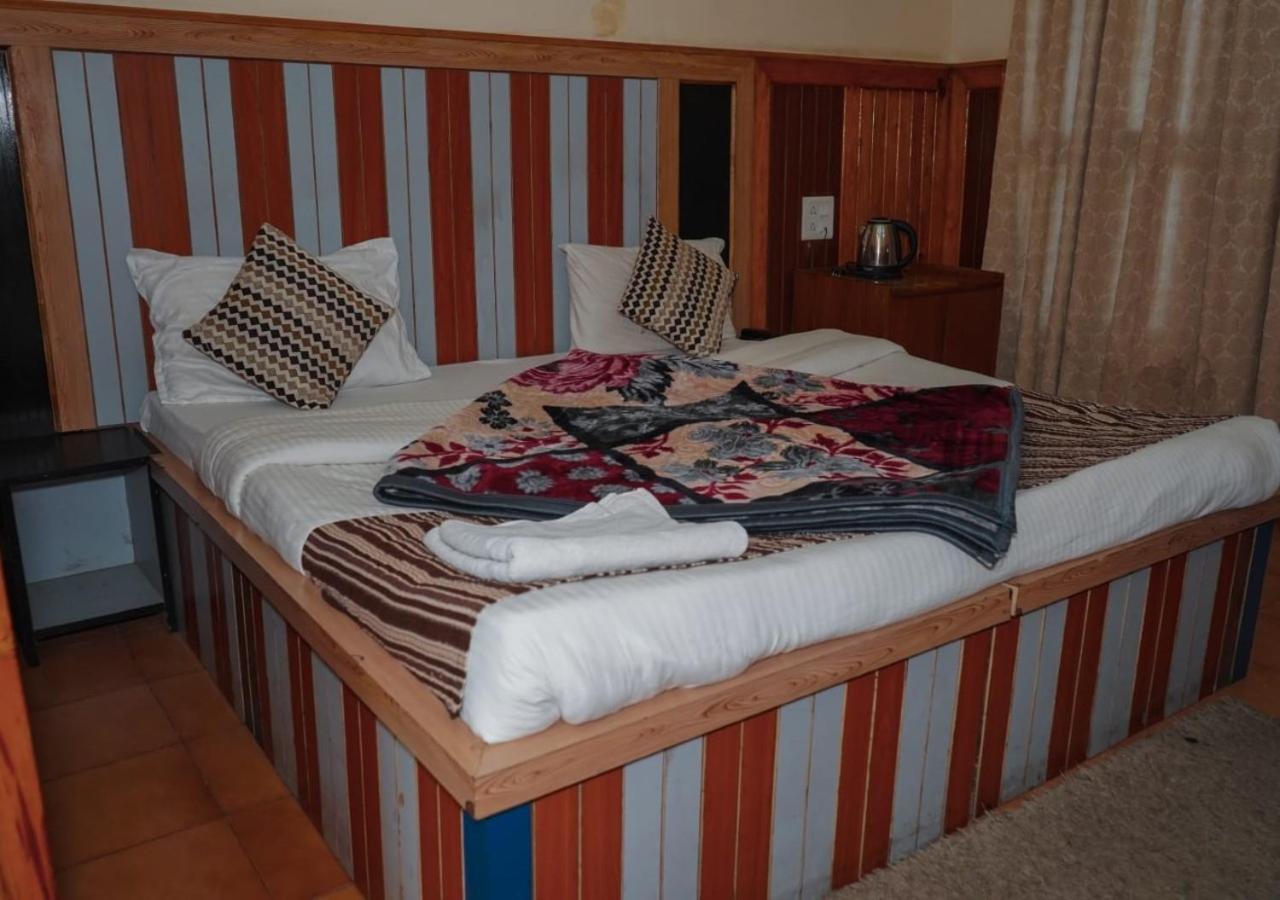 Himalaya Mount View Resort Uttarakhand Каусани Экстерьер фото